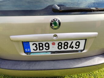Škoda Octavia kombi 2.0i - 11