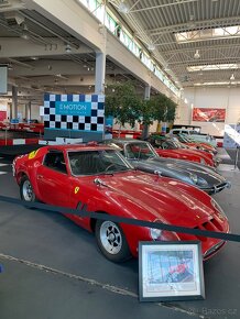 Ferrari 250 GTO - 11