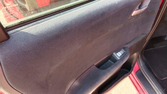 Honda FR-V 1.7 92 KW - 11
