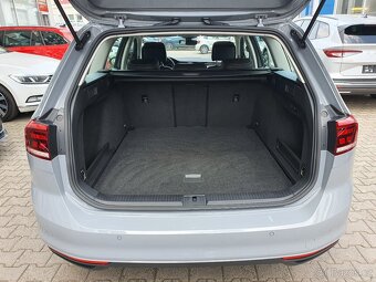 VW Passat B8 Variant 2.0TDI 110kW Man. Press&Drive Full LED - 11