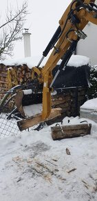 Pridržovací palec , hydraulický palec - 11