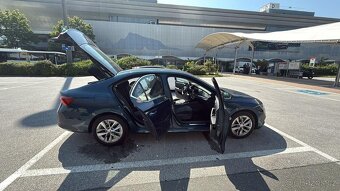 ​AUTOPŮJČOVNA Zdiby/Kobylisy - Od 1500 Kč/den. Vozy i LUXUS - 11