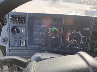 Prodám Scania 8x4 sklápěč - 11