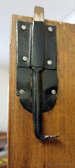 Starožitná skříň - 11