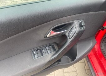 Volkswagen Polo 1.2i 16v, CROSS, 99.000tis km benzín manuál - 11