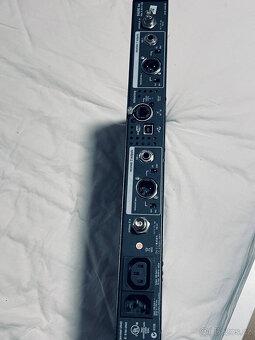 SHURE UR4D -R9-790-865MHz + 2 X UR2 s 2 X kapslí SM86 (jako - 11