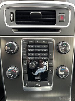 Volvo S60 2012 D3 Momentum - 11