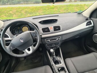 Renault Megane - 11