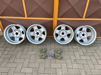 Originál plechové disky TOYOTA R16 - č.99 - 11