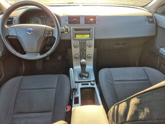 Volvo V50 1.6D,80KW,KLIMA,BEZ KOROZE,R.V.2010 - 11