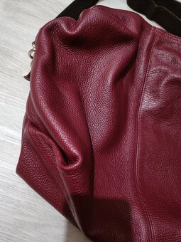 Kožená vínová kabelka Furla - 11
