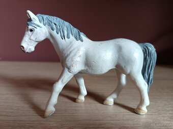 SCHLEICH Koně SBĚRATELSKÉ FIGURKY 12 - 11