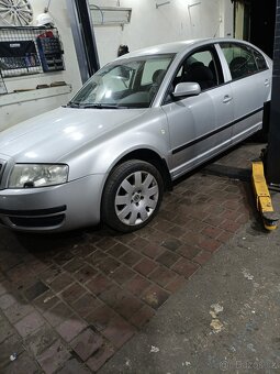Škoda Superb 1.9 96 kw - 11