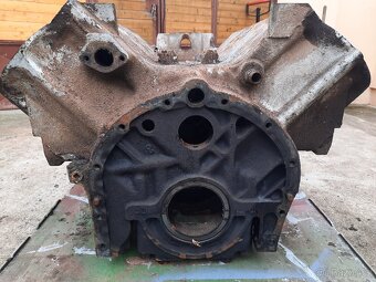 Prodám blok motoru na kirovec K-700 Yamz 238 - 11