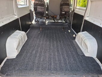 Citroën Jumper 2.0Hdi 62kw skříňový - 11