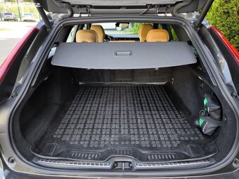 Volvo V90, 2.0 D3 Momentum Pro ODPOČET - 11