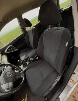 Toyota Rav4 2.2 D-4D 4x4 - 11
