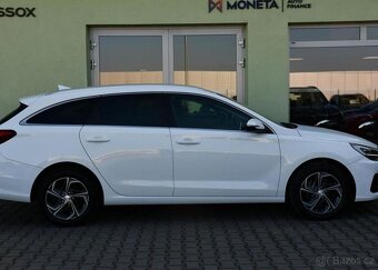 Hyundai i30 1.6CRDi 85kW FRESH ZÁRUKA - 11