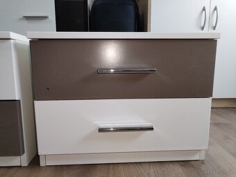 Noční stolky 2kusy - 11