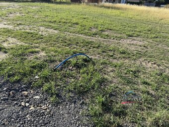 St. pozemek 927 m2, kompletně zasíťovaný, Sány - okr. Nymbur - 11