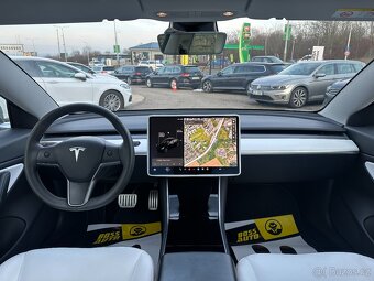 Tesla Model 3 2020 - 11