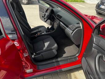 Audi A4 B6 1.9TDI 74Kw Comfort - 11