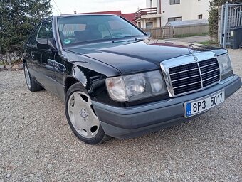 Mercedes Benz C124 230CE coupe - 11
