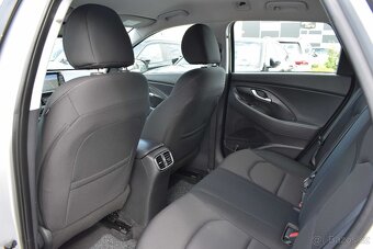 Hyundai i30 1.6 CRDi STYLE 2xPNEU AUTOMAT ČR - 11