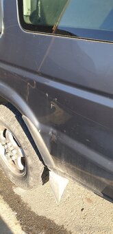 LAND ROVER DISCOVERY 2 - 11