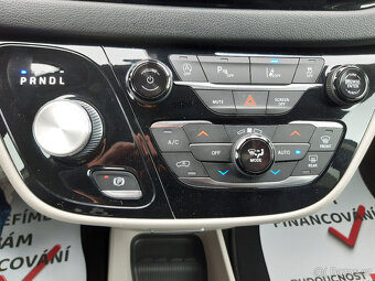 Chrysler Pacifica 3,6L V6 , kůže, radar, 2022 REZERVACE - 11