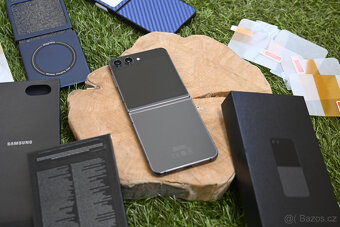 Samsung Galaxy Z Flip5 8GB/512GB v záruce - 11