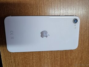 APPLE iPhone SE 2020 64 GB -TOP STAV - 11