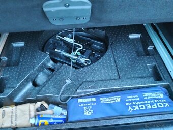 Peugeot 308 1.6 Blue hdi - 11