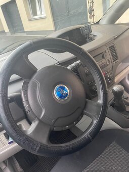 Fiat idea 1.3 JTD pojízdné nebo na náhradní díly - 11