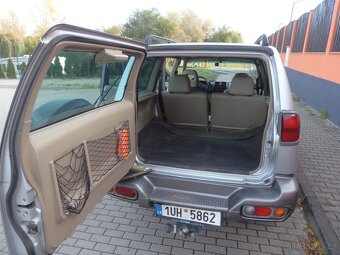 Nissan Terrano II 3.0 TD 4x4 tažné 3t 145500 km - 11