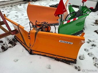 Sněhová radlice za traktor - 11