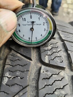 235/55/18 zimni pneu BRIDGESTONE 235/55 R18 - 11