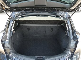 Mazda 3 1.6 16V 77kW, klima, 2. majitel, serviska - 11