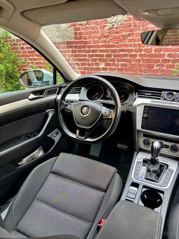 VW Passat 2.0 TDi, 110 kw, DSG, 2018, 158tkm, Comfort - 11