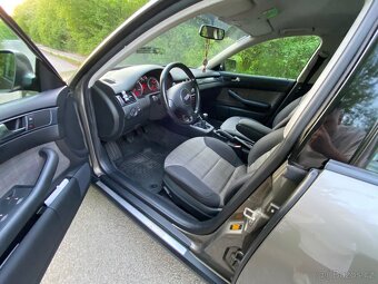 Audi A6 Allroad 2.5TDI 132KW - 11