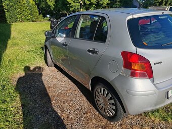 Yaris 1.0i - 11