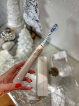 Philips Sonicare 9900 DiamondClean Prestige - 11