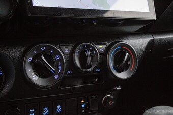 Toyota Hilux 2.4 D-4D Active A/T | 4x4 | - 11