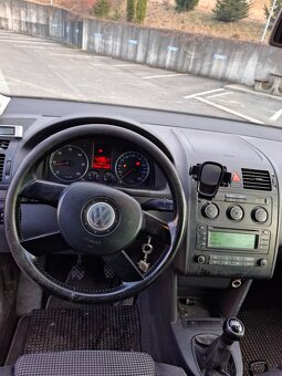 Volkswagen Touran 2.0 Tdi 100Kw - 11