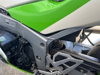 Kawasaki ZX 600 F Ninja - 11