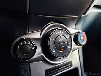 Ford fiesta 1.25 benzín - 11