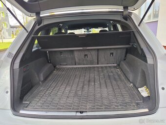 Audi Q7 3,0 TDI 4x4/3xS-line / servis. - 11