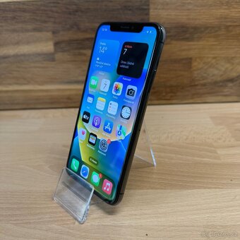 iPhone X 64GB, černý, 100% baterie (rok záruka) - 11