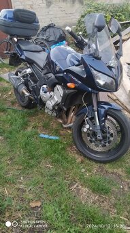 Yamaha FZ1 FAZER - 11
