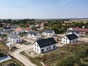 Prodej rodinného domu 4+1 96m2, zahrada 413 m2 - 11